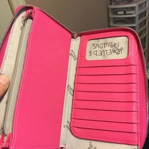 Benjamin Bill phone by 31